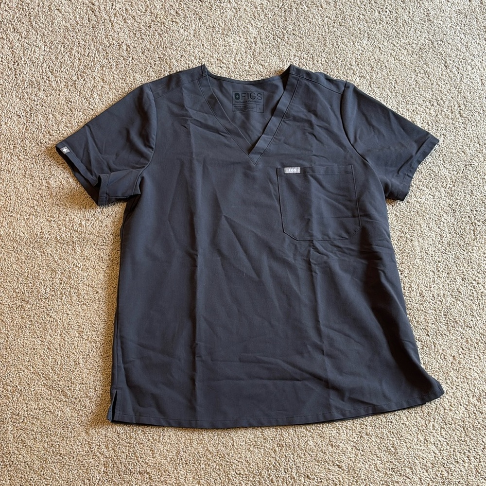 Charcoal scrub figs top